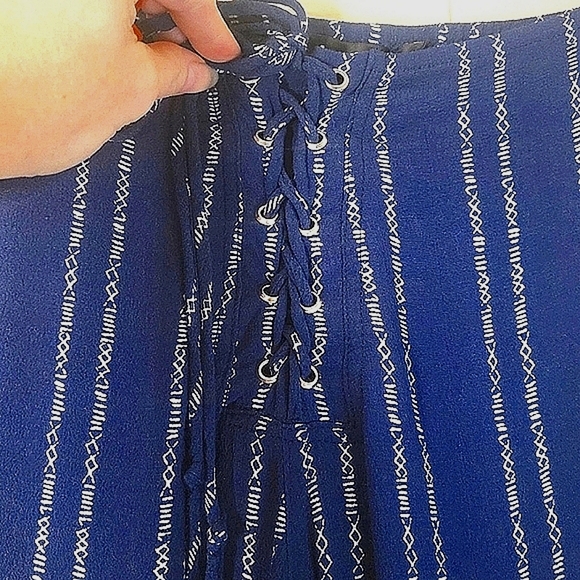Lulus Bit Of Flair Kick Flare Pants size Small Tie Waist Navy Blue - Picture 3 of 9